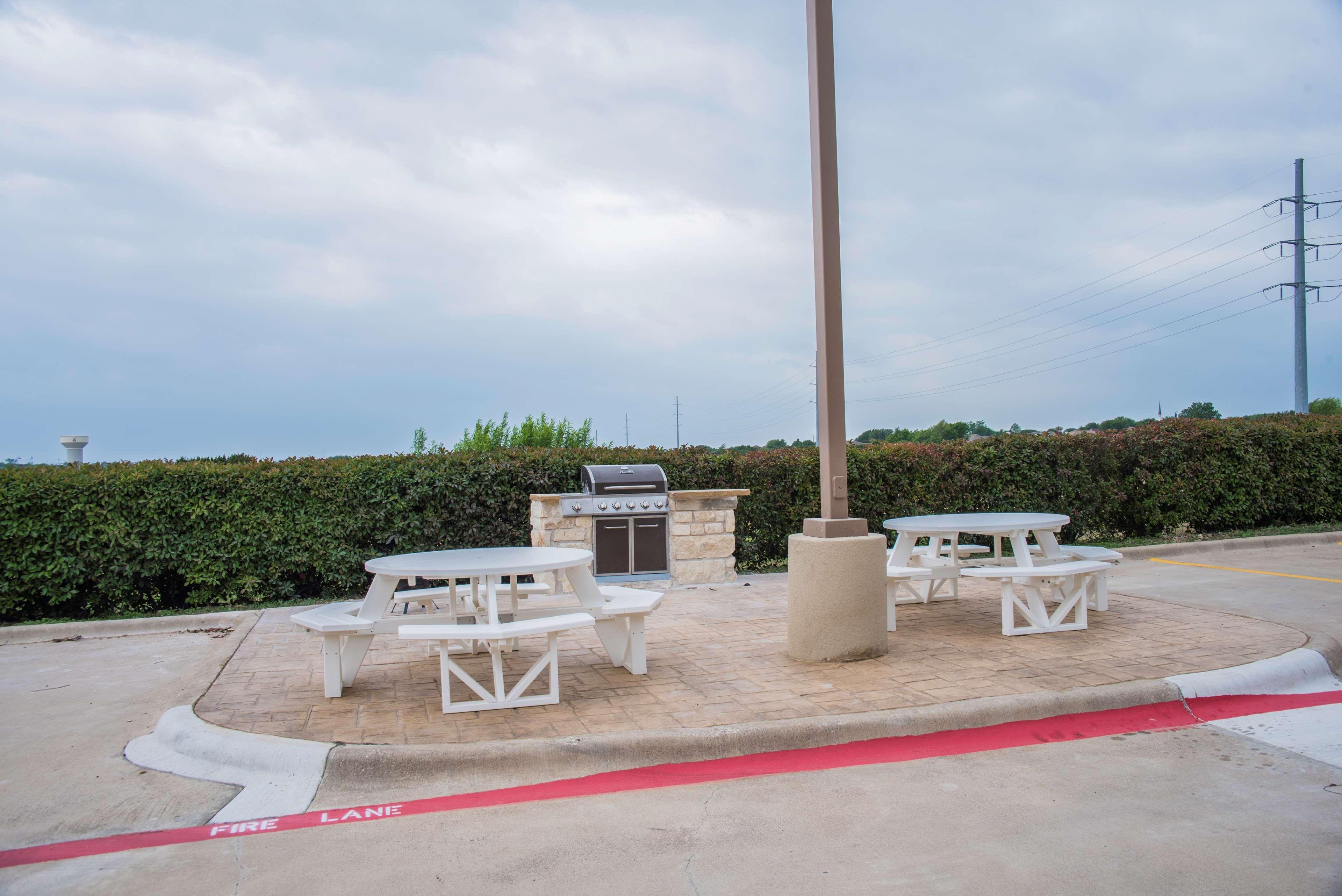 Clarion Pointe Near Medical Center Hotel San Antonio Exterior photo