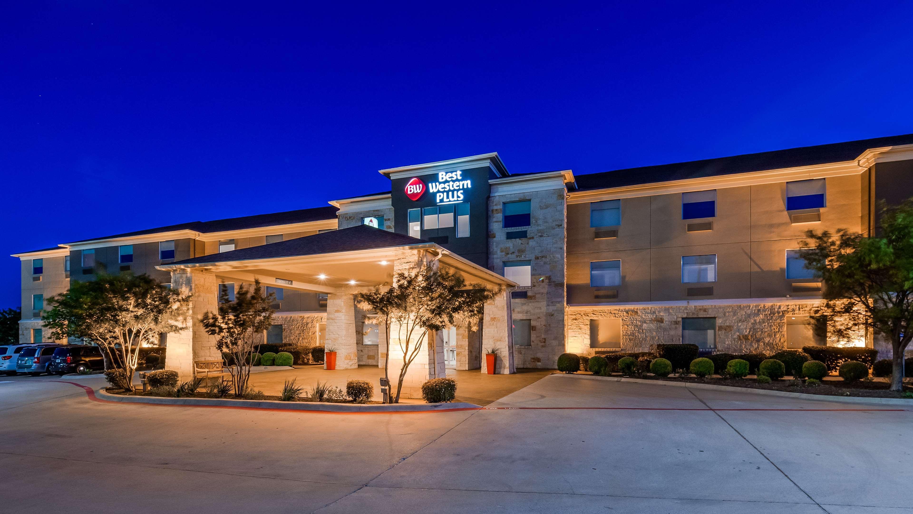 Clarion Pointe Near Medical Center Hotel San Antonio Exterior photo